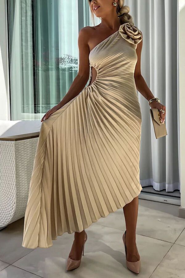 Drune | Romantische Nächte Satin Erhabenes Blumen Elastisches Cutout Ein-Schulter Plissee Maxi Kleid
