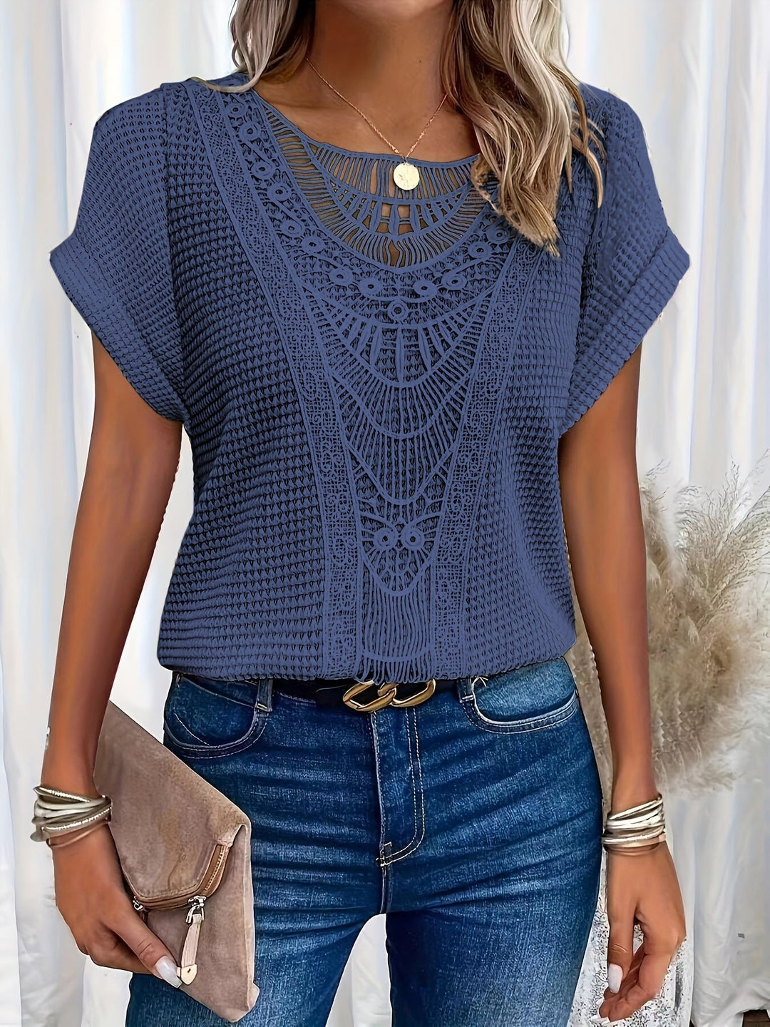 Drune | Elegantes Spitzen-T-Shirt mit Stilvollen Details