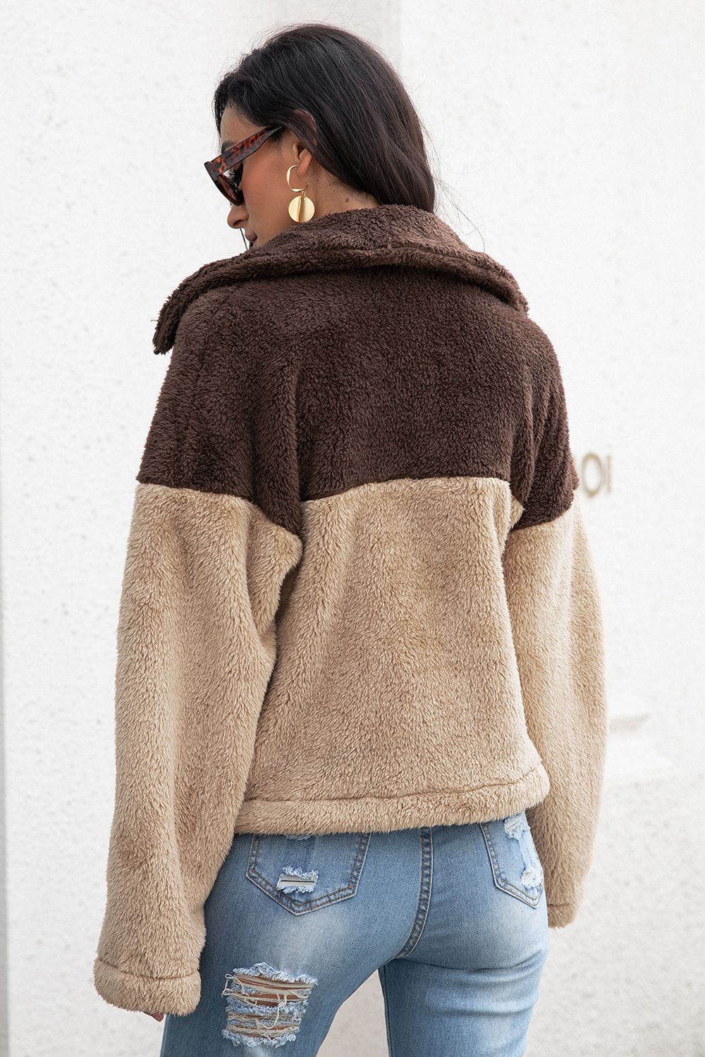 Drune | Zweifarbige Kragenflauschjacke
