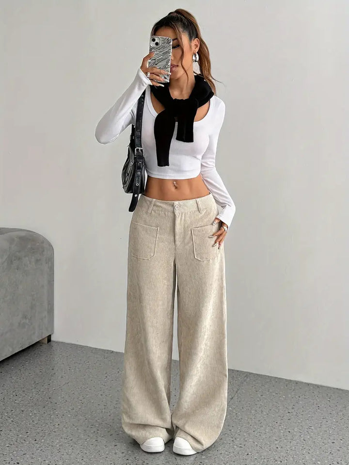 Drune | Cordhose Mit Weitem Bein Für Frauen