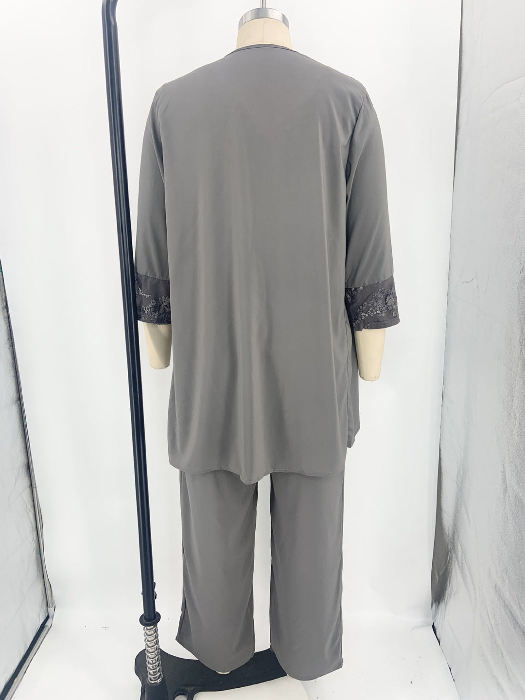 Drune | Elegantes Dreiteiliges Strickjacken Set