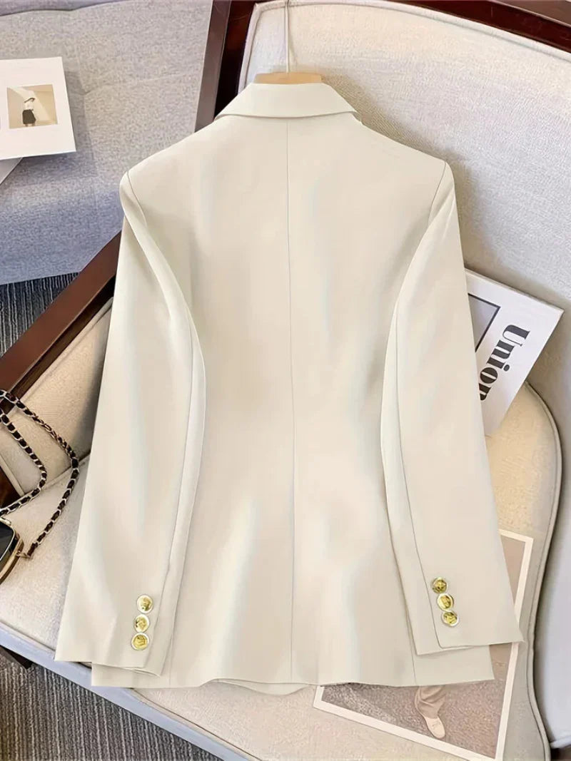 Drune | Eleganter Slim Fit Damenblazer Mit Goldenen Knöpfen