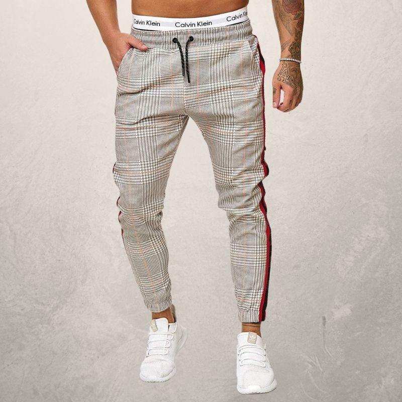 Drune | Jogginghose Slim Fit Elastischer Bund Mit Kordelzug Strukturiertes Material Seitenstreifen