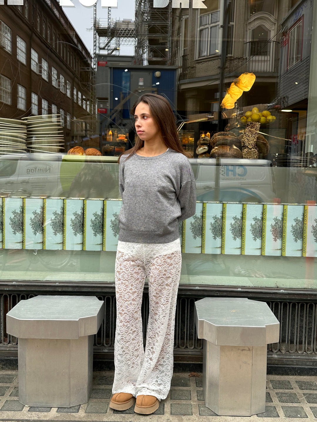 Drune | Elegante Damenhose mit Spitze und Weitem Bein