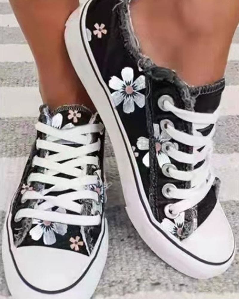 Drune | Denim Sneakers Mit Blumen