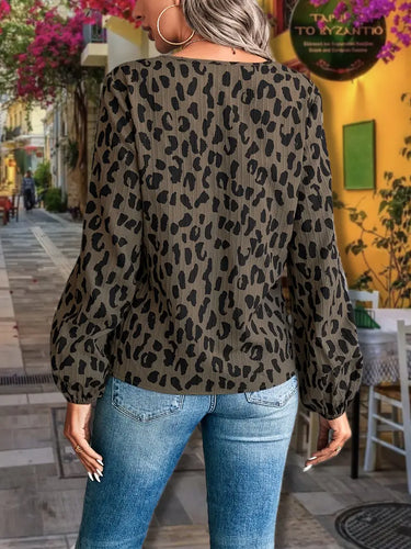 Drune | Bluse mit V-Ausschnitt und Leopardenmuster