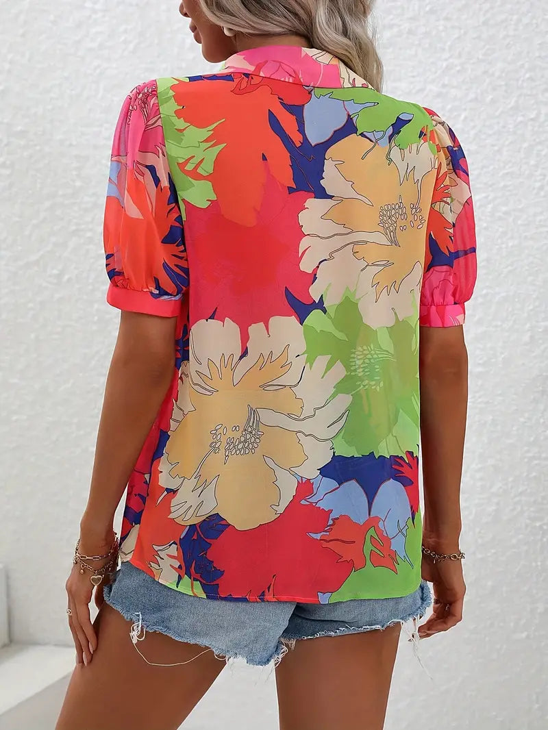 Drune | Bluse mit Blühenden Blumen und Blumenmuster Sowie Knopfverschluss