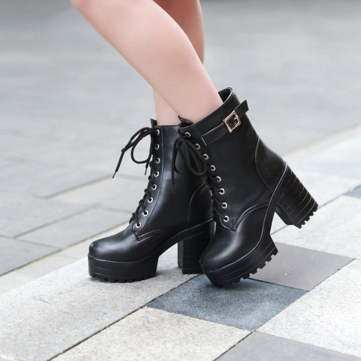 Drune | Stiefel mit Schnürung und Schnalle