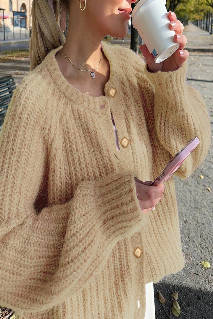 Drune | Casual knit sweater with buttons and round neckline. Outerwear