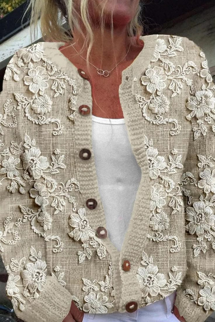 Drune | Cardigan mit 3d Spitzen Knopfverschluss Romantisch und Lässig