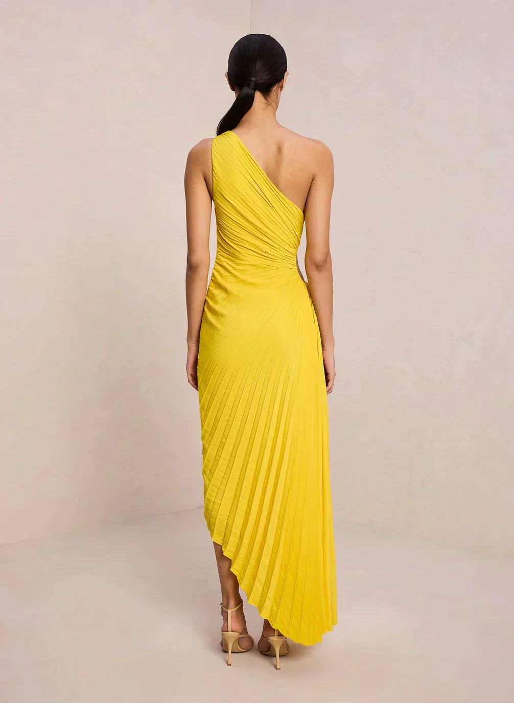 Drune | One Shoulder Plissee Midi Kleid