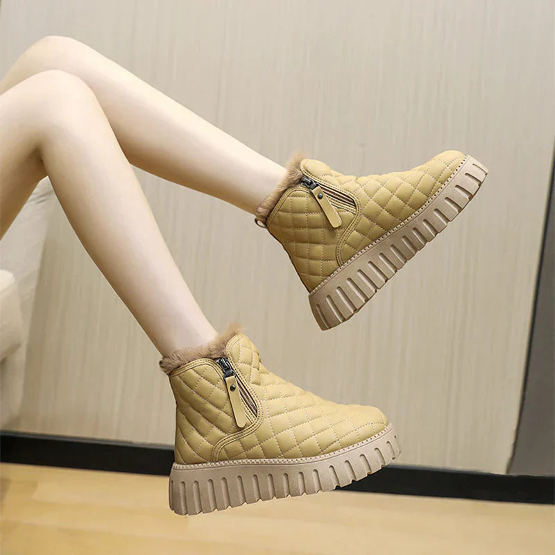 Boots mit kariertem Muster