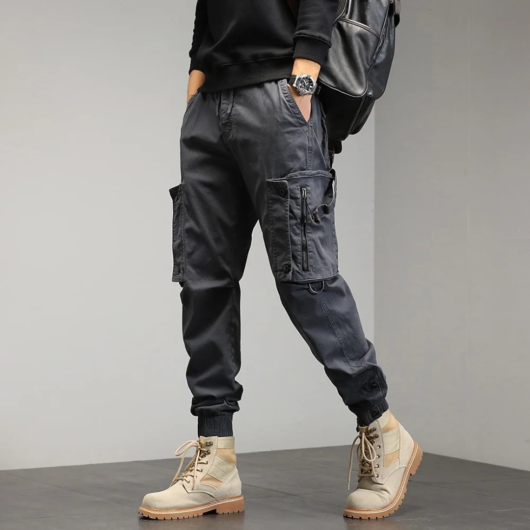 Drune | Herren Cargo Hose im praktischen Design