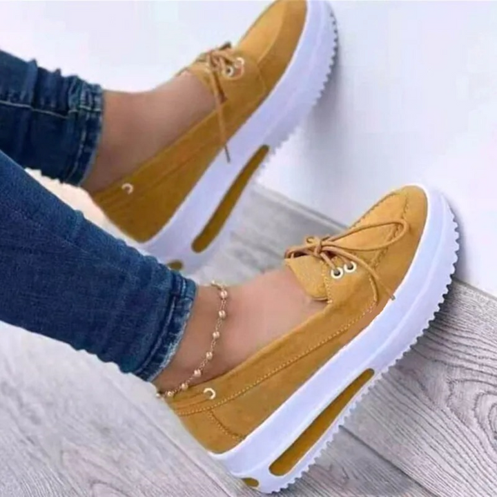 Drune – Damen-Slipper aus rutschfestem Wildleder
