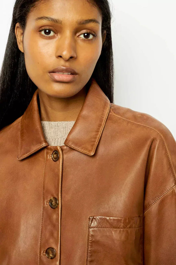 Drune | Boxy Leder Kurzjacke