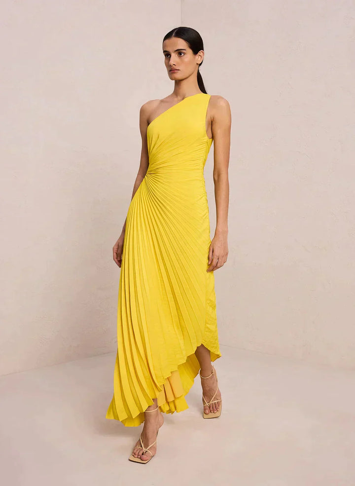 Drune | One Shoulder Plissee Midi Kleid