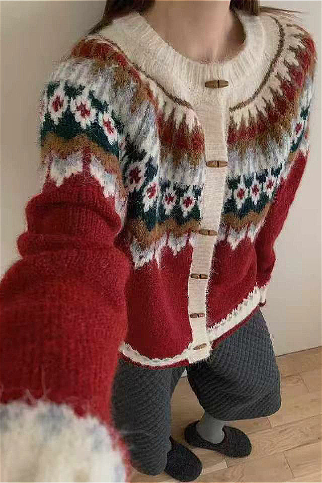 Drune | Rundhals Fair Isle Weihnachten Hornknopf Strickjacke
