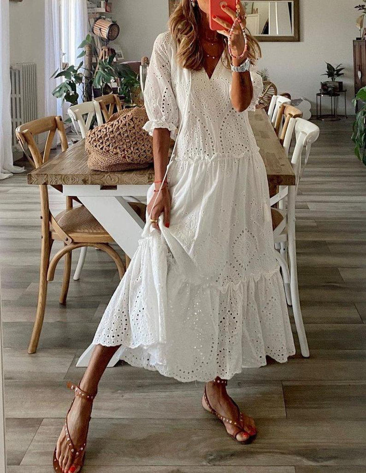 Drune | Romantische Weiße Halbarm-Maxikleid