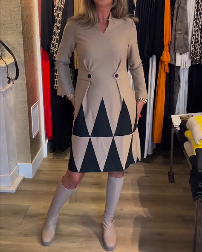 Drune | Kleid mit Geometrischem Print