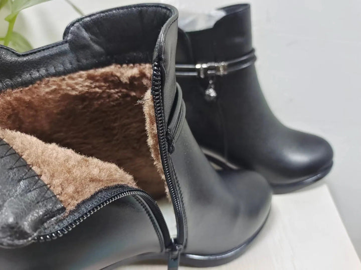 Drune | gefütterte Knöchelstiefel mit seitlichem Reißverschluss