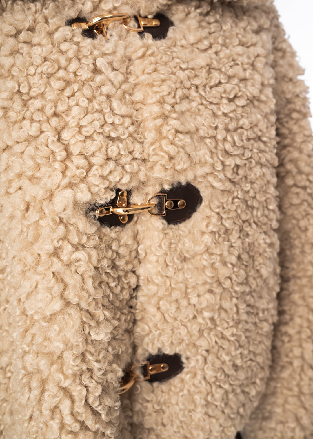 Drune | Loose-fitting sheepskin jacket with curls