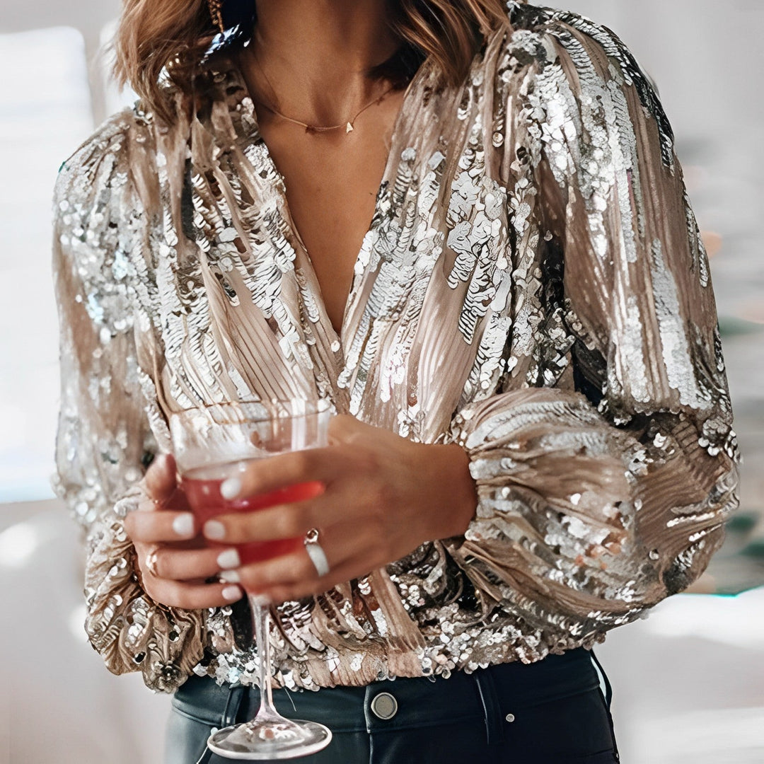 Drune | Gala Bluse mit Paillettenfalten und V-Ausschnitt