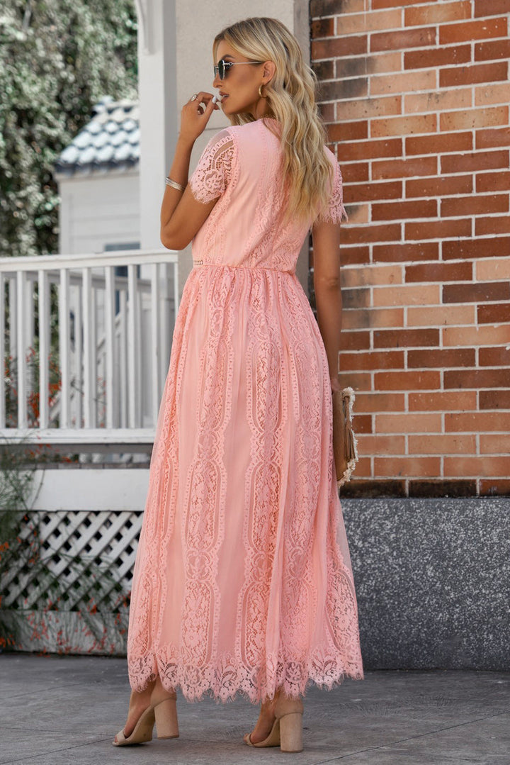 Drune | Lace Plunge Kleid Mit Gewelltem Saum
