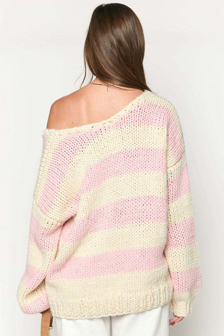 Drune | gestrickter Pullover mit schulterfreiem Streifenmuster