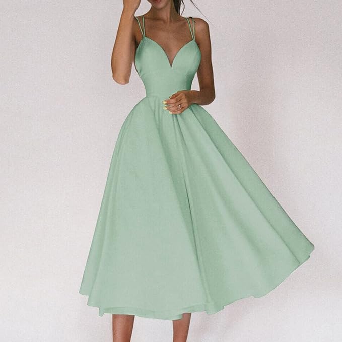 Drune | Ein Leichtes Kleid mit Zarten Spaghettiträgern