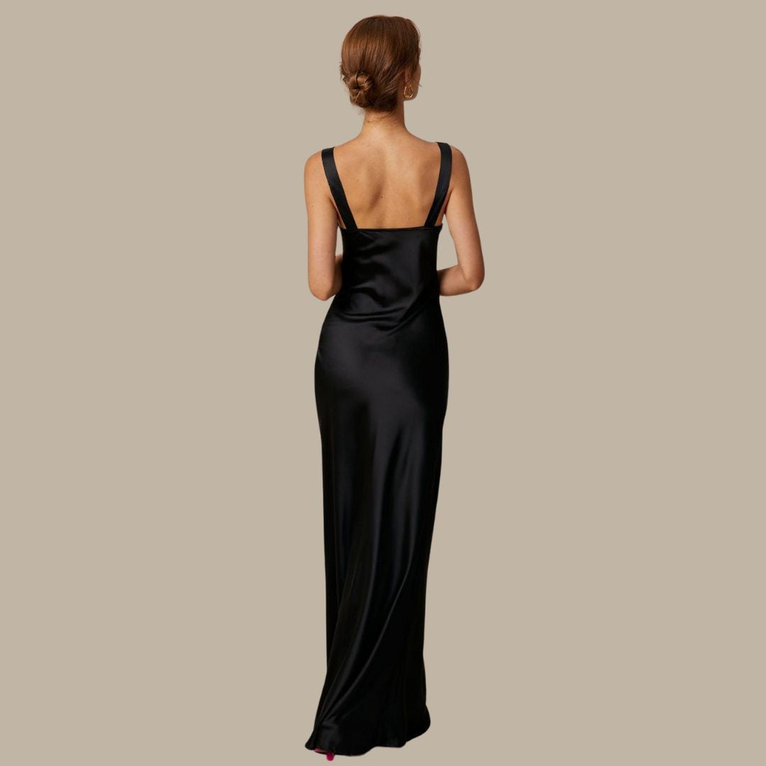 Drune | Satin-Maxikleid mit Drapiertem Ausschnitt