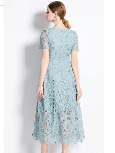 Drune | Elegantes Spitzenkleid Midi-Länge