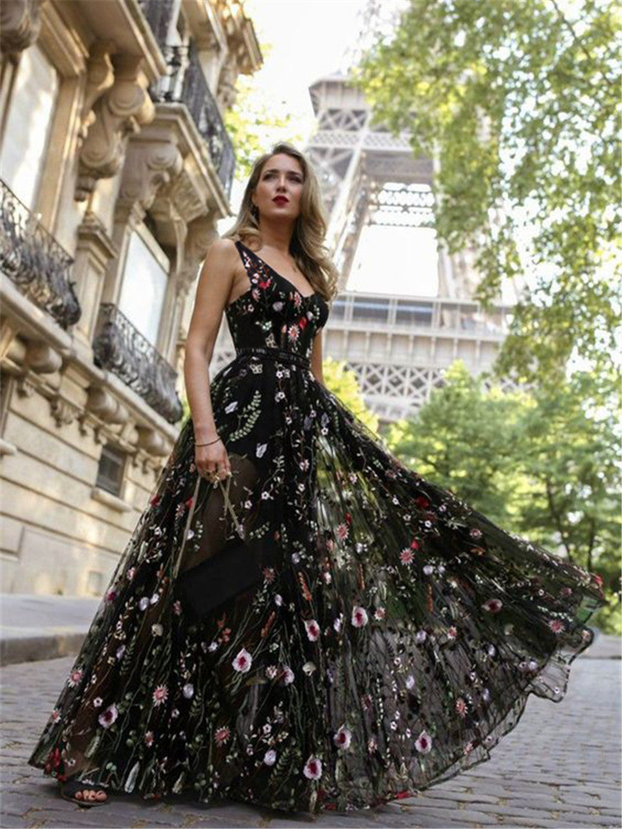 Drune | Fabulous Ärmelloses besticktes Kleid