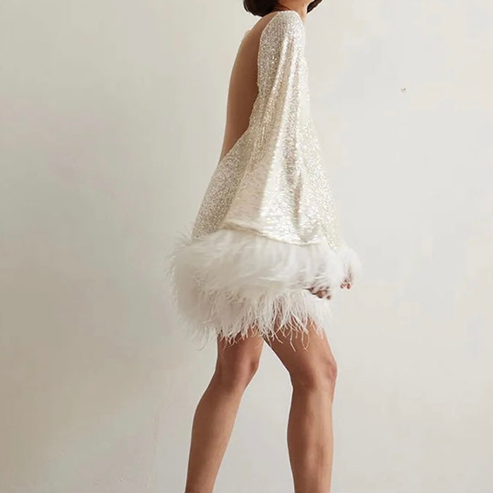 Drune | Glamouröses Paillettenkleid mit Feder-Saum-Detail