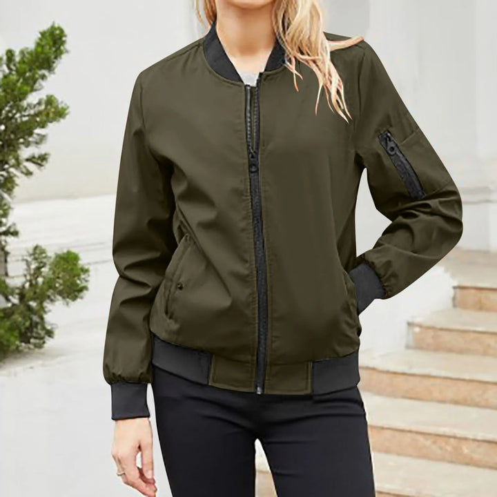 Drune | Windjacke mit Kapuze und Streetwear Look