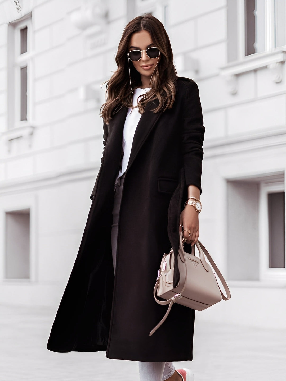 Drune | Stylischer Wollmantel mit Taillengürtel für Frauen