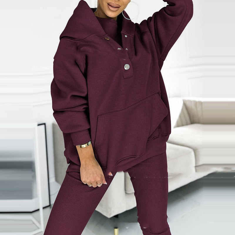 Drune | 3-teiliges Damen-Sportanzug mit lockerem Kapuzenpullover und Slim-Hosen