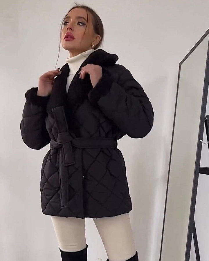 Drune | Damen Daunenjacke mit Reverskragen und Bindegürtel
