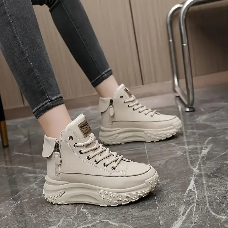 Plateau-Stiefeletten mit Plüschfutter