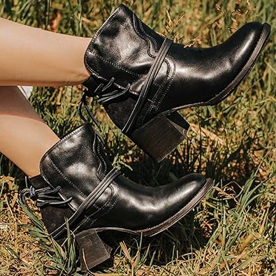 Drune | lederstiefel mit modernem design für frauen
