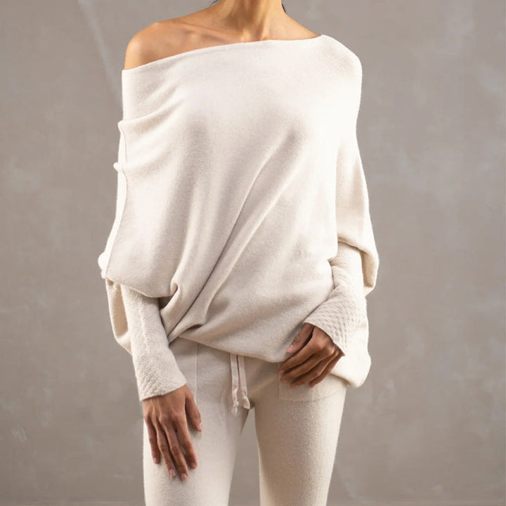 Drune | Cozy oversized knit sweater with a Carmen neckline