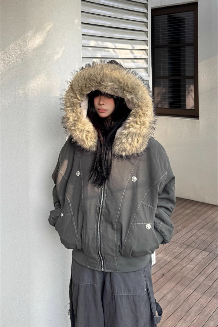 Drune | Kurze Puffer Jacke mit Fellkragen