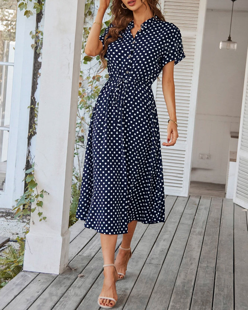 Drune | Punkte-Muster Kleid mit Bindeband und Knöpfen