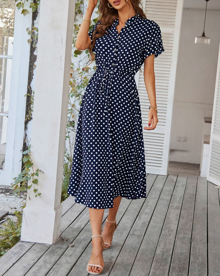 Drune | Punkte-Muster Kleid mit Bindeband und Knöpfen