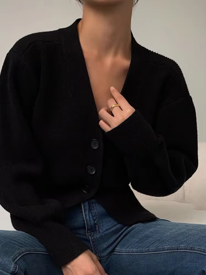 Drune | V-Ausschnitt Strickcardigan mit Knöpfen