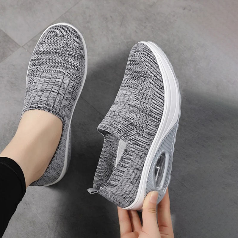 Drune | Atmungsaktive Slip on Sneaker Mit Ergonomischer Sohle Für Damen