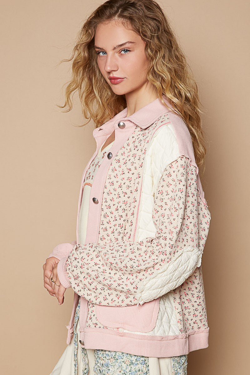 Drune | Gepolsterte Button-Down-Jacke mit sichtbaren Nähten und Blumenmuster