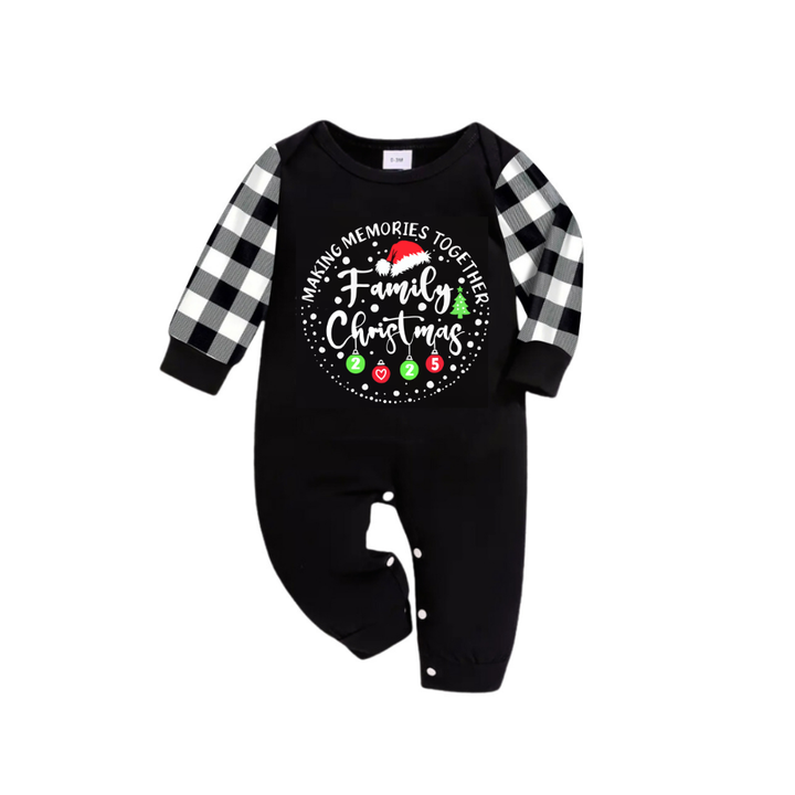 Drune | " GEMEINSAME ERINNERUNGEN FAMILIENWEIHNACHTEN 2025" Textmuster - Schwarzes Langarmshirt mit schwarz-weißen Karohosen Familie Passende Schlafanzüge