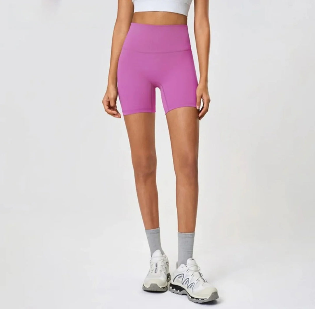 Drune | Eis Seide Yoga-Shorts für Frauen