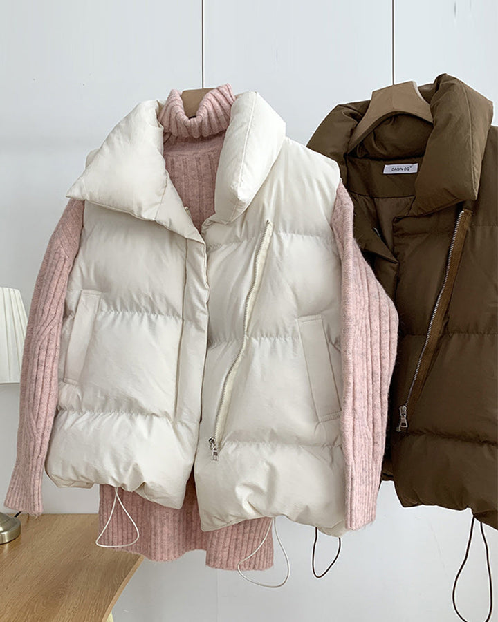 Drune | Einfarbige Ärmellose Steppjacke mit Reißverschlusstasche