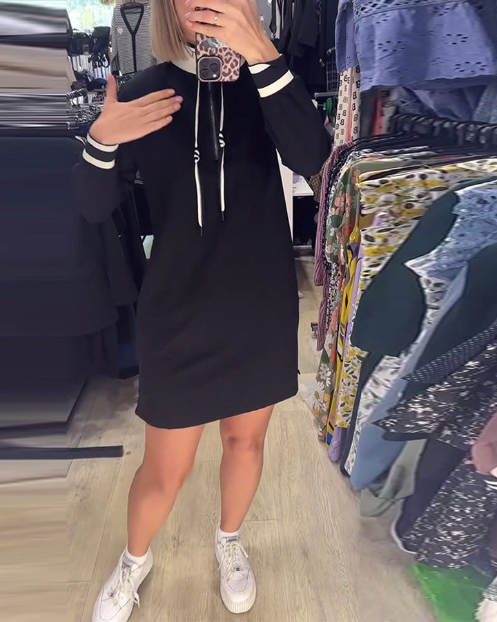 Drune | Kleid mit Stehkragen und Langen Ärmeln und Kordelzug